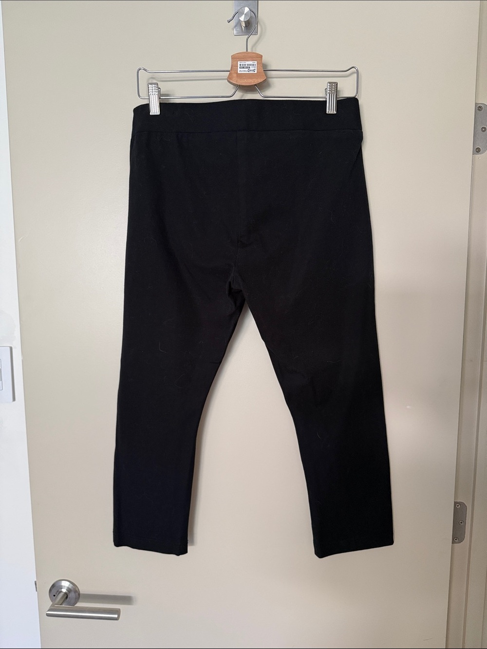 INC Classic Black Stretch Twill Capri Pants EUC - Picture 3 of 7